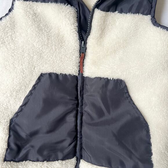 Tommy Bahama Boys Cozy Sherpa Fleece Vest, Size 5/6 (US 5/6) - Picture 12 of 13